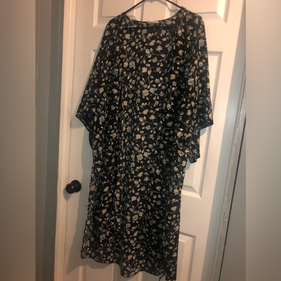 Kye mi size L , exceptionally nice, kimino, cardigan, cover up, short sl… - Picture 6 of 9